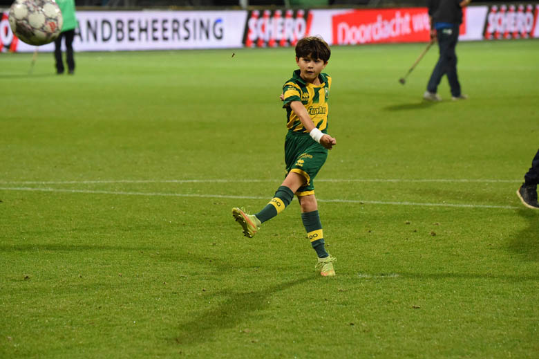 images/gallery/kids-adogra-2223